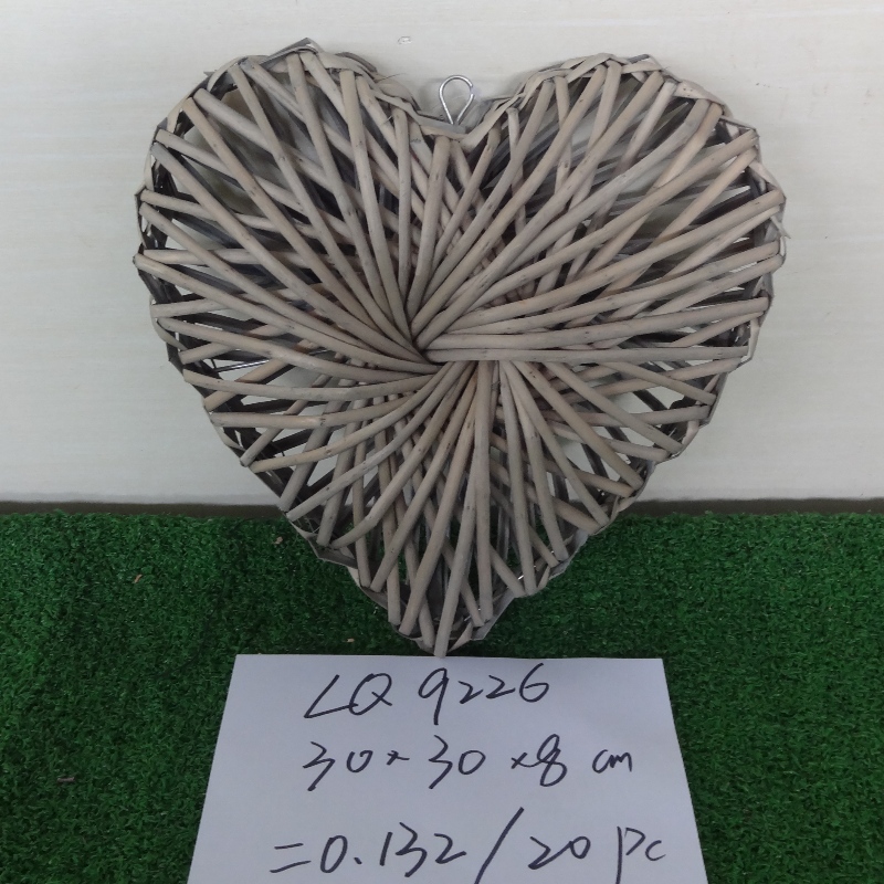 Decoraţia inimii Wicker pentru Festivale